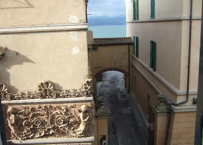 La Torre Castiglione del Lago